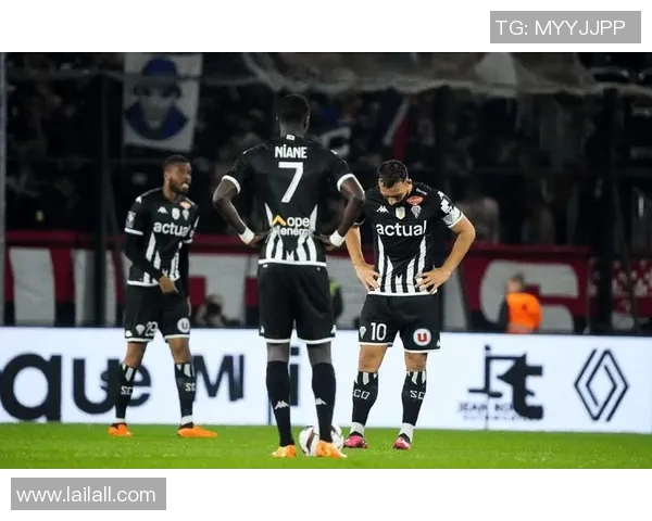 巴黎圣日耳曼与昂热历史交锋记录分析及战绩回顾